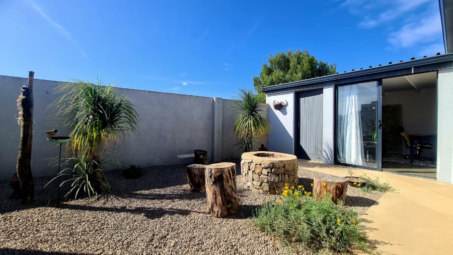 2 Bedroom Property for Sale in Riversbend Eastern Cape